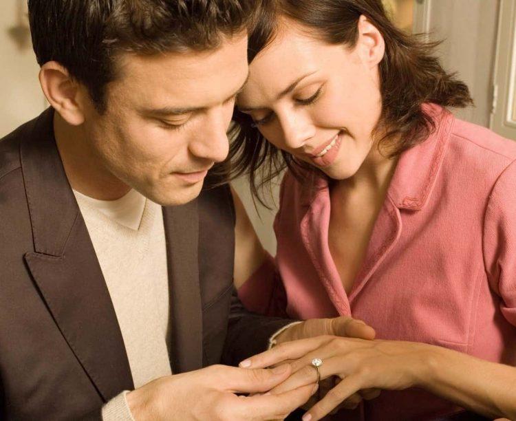 第一次買婚戒就上手！鑽石要選身分來源雙證明