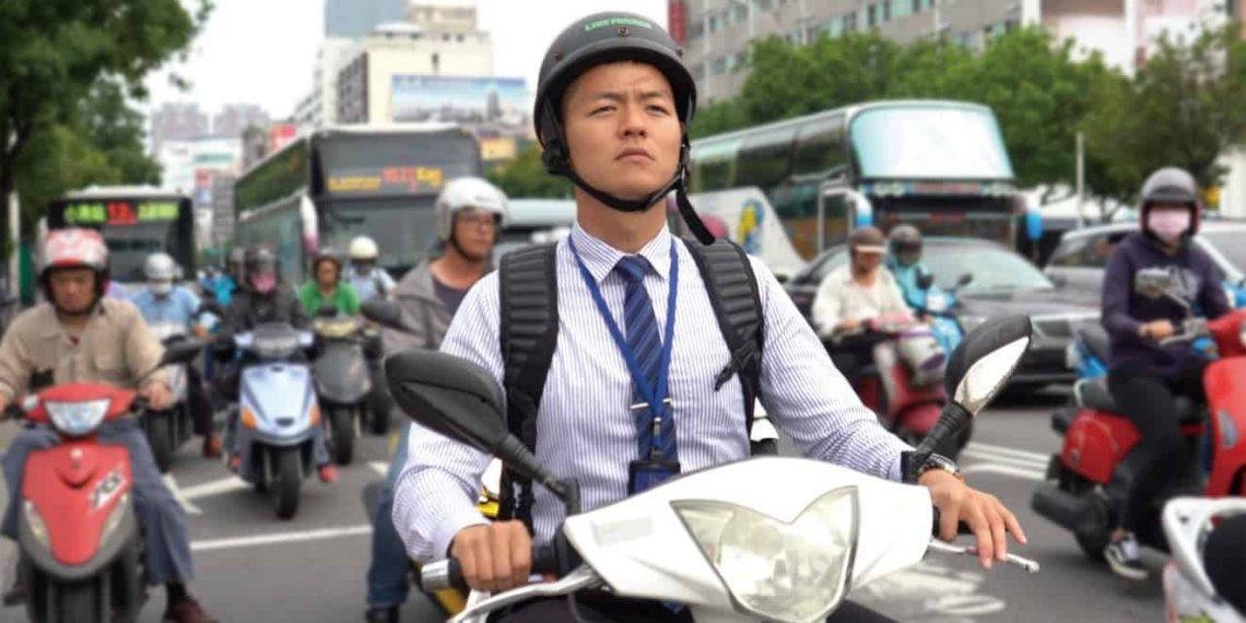 男性卸妝時代來臨，別讓環境妝害你皮膚越來越糟