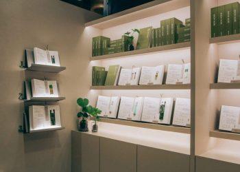 進駐信義誠品揮別敦南　綠藤生機打造「書店中的書店」新門市