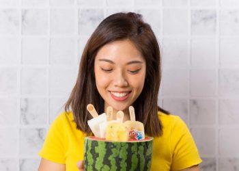 奧丁丁市集推出夏日專區，彙整多款精選冰飲品與期間限定優惠，搶攻網購市場