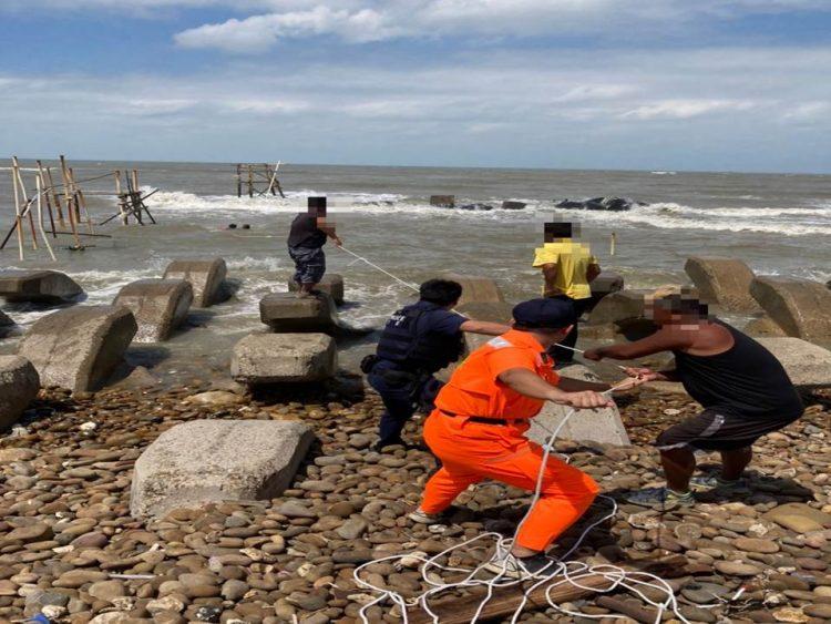 90DE16FA-7874-47E3-BD6F-89E5DC30B117