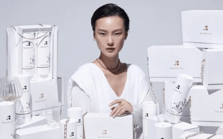 國際名模Gia Tang唐熒霜