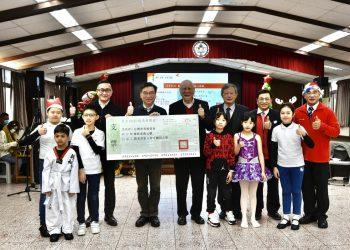 育才國小集結全體師生愛心，於今年聖誕節12_25當日捐贈31萬元）