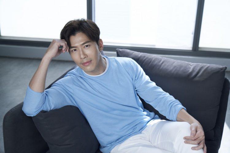 ▲50歲的黃少祺保養超好受封天菜大叔。