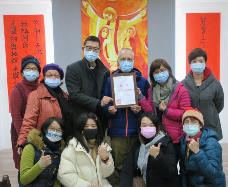 聖約翰科大舉辦愛心義賣，支持約納家園幼兒早療費用。