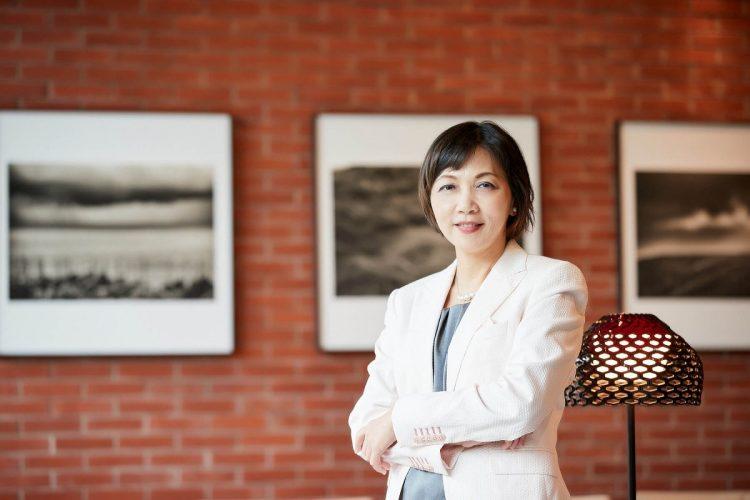 【新聞照片2】台灣微軟首席營運長陳慧蓉分享2021年台灣產業的關鍵字為『Growth』與『Global』，快速成長並在國際市場全面翻轉。