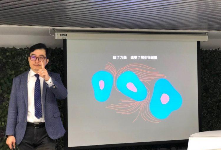 圖、張箭球強調，牙齒貼片之前需審慎評估（圖片來源：瑞比牙醫）