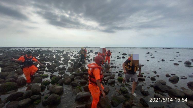 EAF73249-6E5D-40B6-91C9-A765F7366454