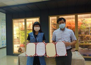 照片2-簽約儀式1