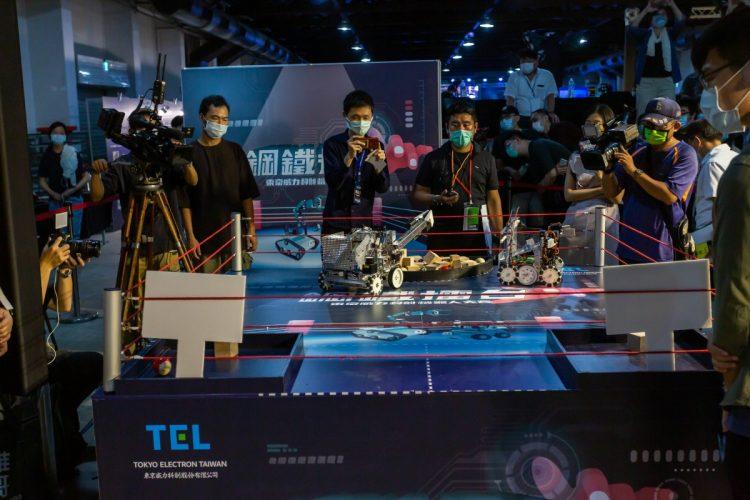 去年(2020)機器人大賽精彩現場