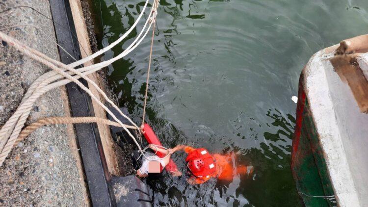 3CFA910C-1995-4492-90EB-C54034C47928