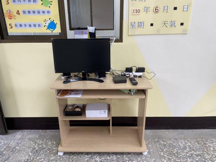 微光臺中市石岡萬興社區身障者共融服務據點電腦桌設備