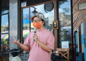 A76A0543-349D-FC1D-C87A-60D55AA58DA5