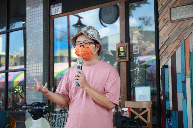 A76A0543-349D-FC1D-C87A-60D55AA58DA5