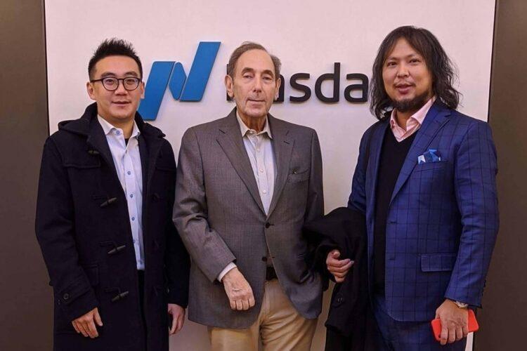 奧丁丁創辦人暨執行長王俊凱（右），那斯達克前副主席Meyer S. Frucher（中），奧丁丁財務長鄭弘藝（左）