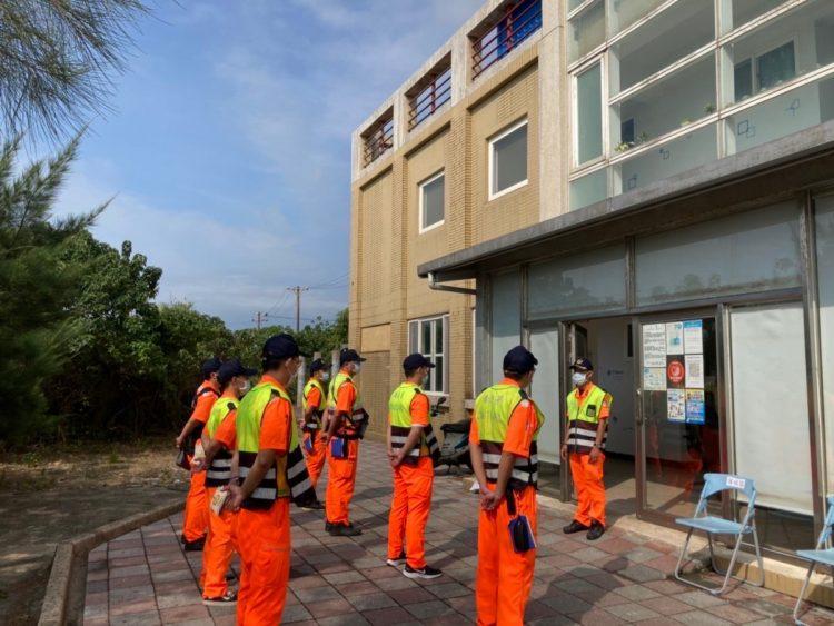 EEDCF93B-5236-4405-9977-2B1E84ED3AE6