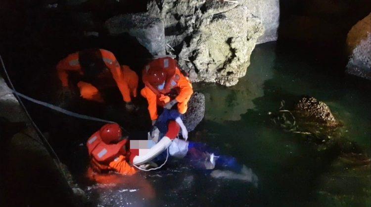 5F986940-7A7F-44D6-87B3-E76091BC0E28