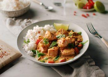 【挪威海產推廣協會新聞圖片二】鮭魚咖哩飯