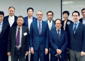 【新聞照一】致詞嘉賓與美國各州辦事處代表大合照