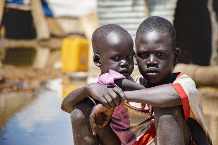 搶救飢餓的孩子