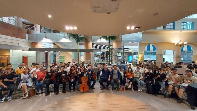 高雄市新希望樂團成員與學生團照-2