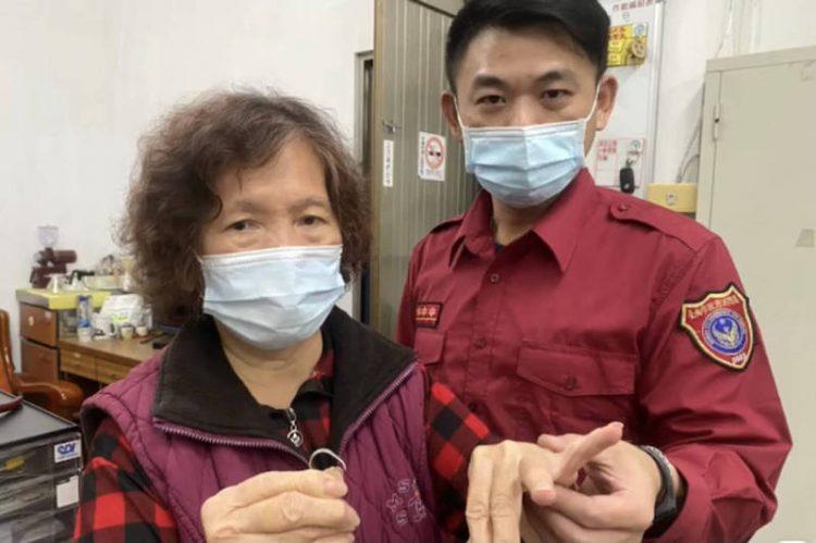 80415DBC-57D9-43BB-9122-4276567EE23E