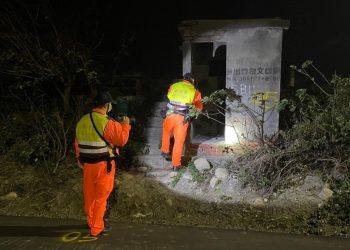 海巡人員進行空屋搜索