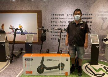 萬元豪禮得主領獎照片