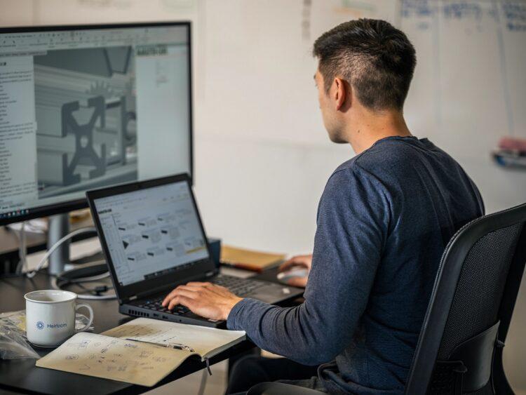 【圖說】正版軟體協助企業以高效生產力優化營運流程，拉升業務績效-。