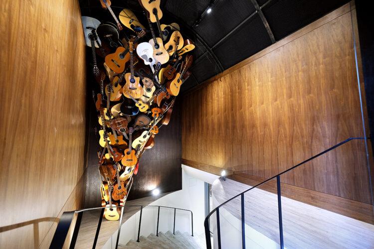 入口處吉他龍捲風