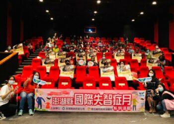 LINE_ALBUM_202293_220906_2