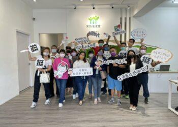 愛心攤商齊聚一堂為花蓮家扶聚集能量