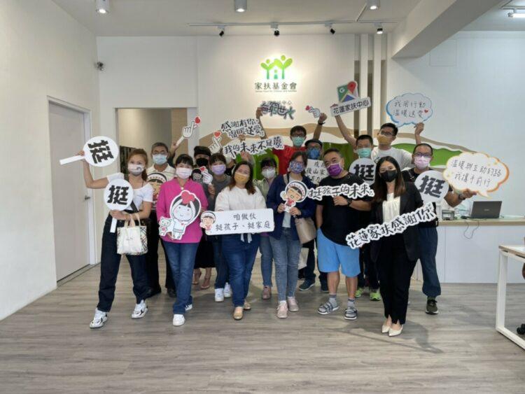 愛心攤商齊聚一堂為花蓮家扶聚集能量