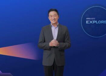 VMware全球副總裁、大中華區總裁陳學智在VMware Explore 2022 China做主題演講 (1)