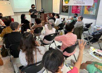 參加者踴躍發言與講師互動良好