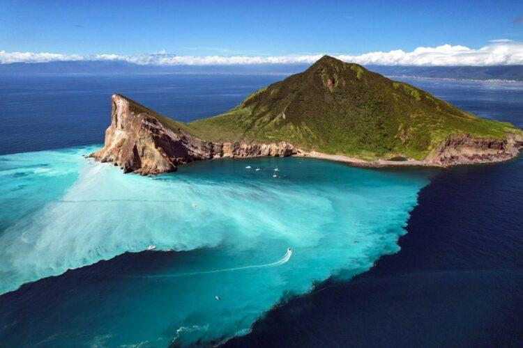 【圖一】奧丁丁體驗公布2022站上最熱門國旅行程TOP10，其中宜蘭龜山島牛奶海包船、安農溪泛舟、東澳ATV沙灘車為新興熱門國旅行程