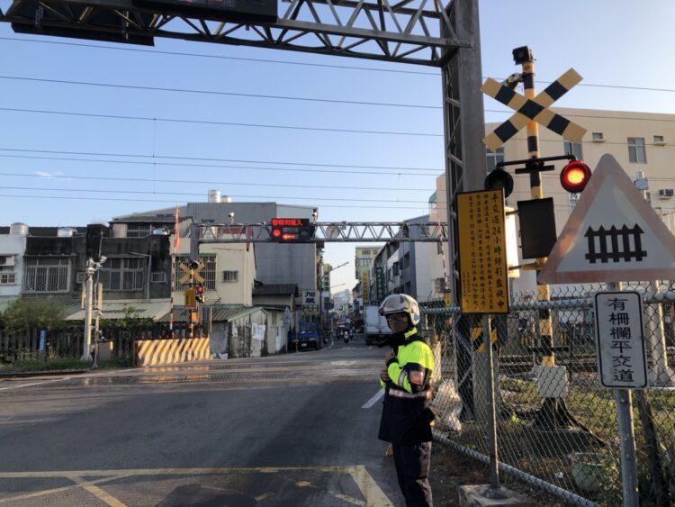 59856E3B-AB3A-4E8F-B1E9-06DD380BBEE0-12d04f06