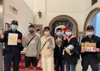 台南鐵警交通宣導-f0b276ab