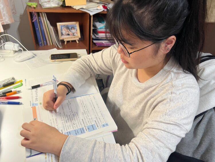 愛的助學金召集中 台中市茶商業同業公會捐贈茶葉挺助學