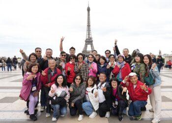 安麗台灣獎勵千名直銷商遊巴黎