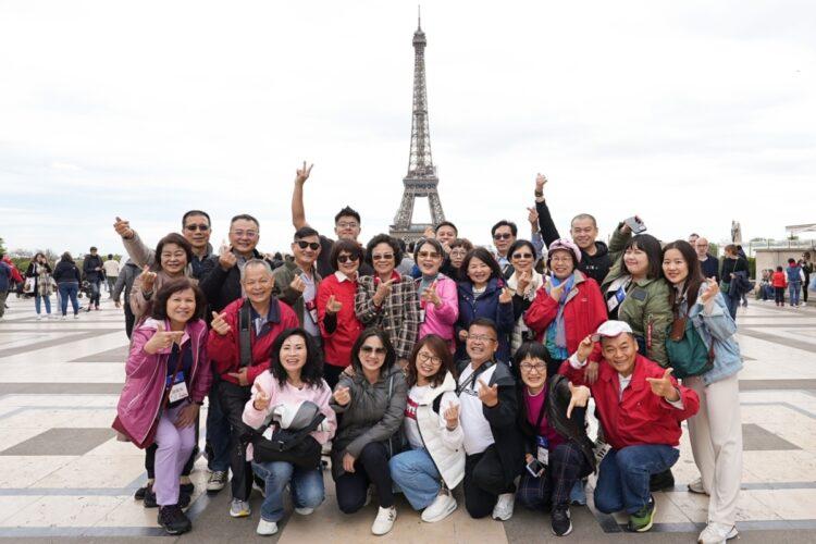 安麗台灣獎勵千名直銷商遊巴黎