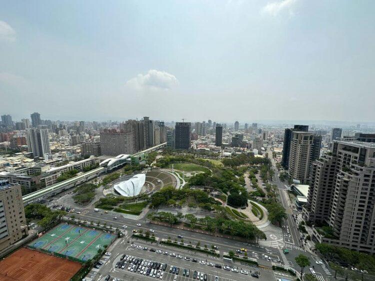 (昱均)投資客退出市場，第二季房市將回歸剛性自住需求，從地段、品牌、規劃、售福進行