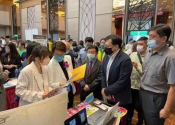 167270917126239_P19814044