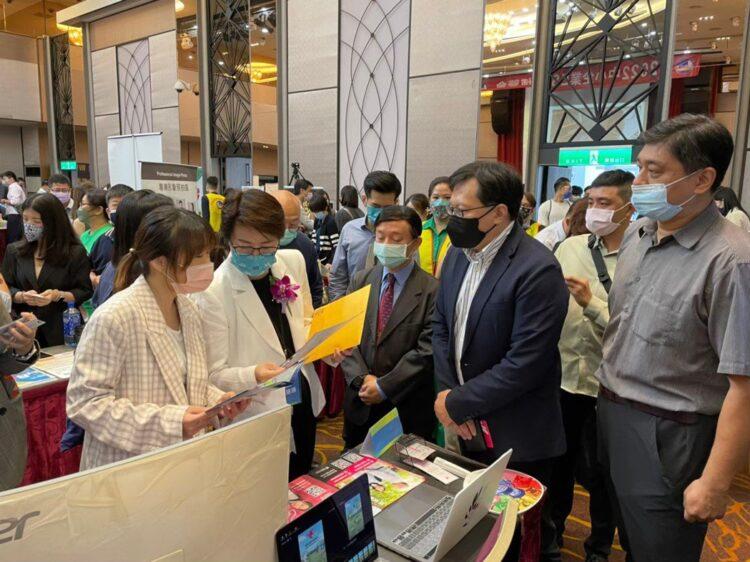 167270917126239_P19814044