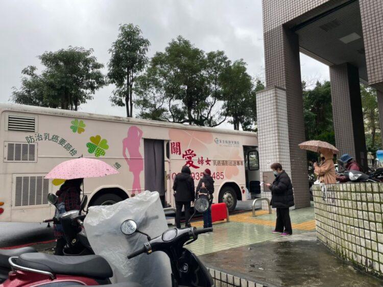 LINE_ALBUM_20220112衛生所設站_221115_2