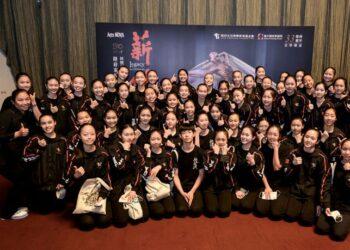 圖3 陸府基金會邀請文華高中舞蹈班師生觀賞雲門50《薪傳》