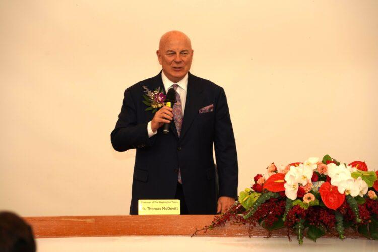 華盛頓時報總裁發表演講他最喜歡台灣女婿的身分