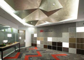 3M™ DI-NOC™ 特耐裝飾軟片推出 70 款擬真新花色，設計靈感源自大自然及手工材料之美，並將多元花色應用於3M辦公室實際展示。(3M提供)