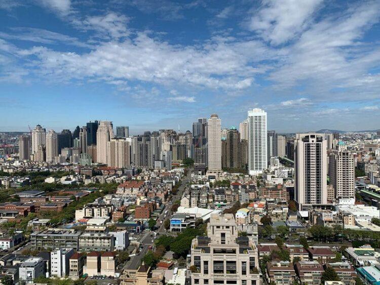 (昱均)今年高總價豪宅成交大多集中在西屯區，七期仍是雲端客首選。