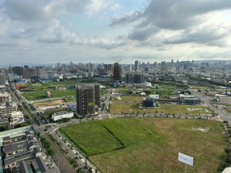 (昱均)北屯近年利多大量挹注，吸引不少一線品牌搶進插旗，各重劃區身價不斷上漲。_0